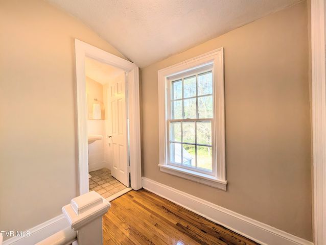 1027 Columbia Road, Bristol, TN 37620