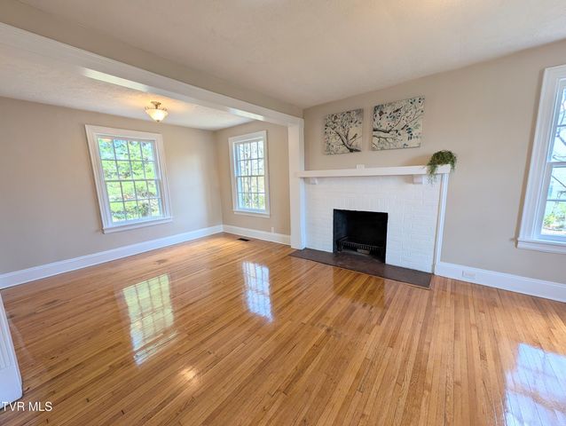 1027 Columbia Road, Bristol, TN 37620