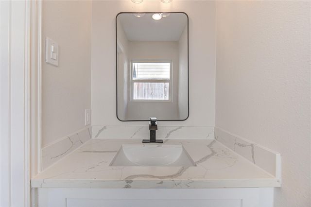 3221 Durhill Street, Houston, TX 77025