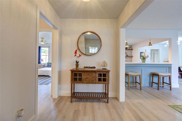 3221 Durhill Street, Houston, TX 77025