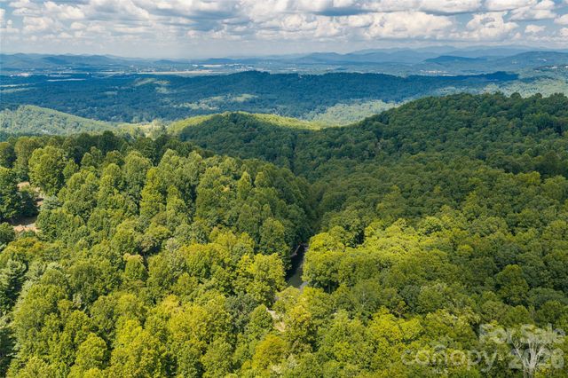 3999 Laurel Park Highway, Hendersonville, NC 28739