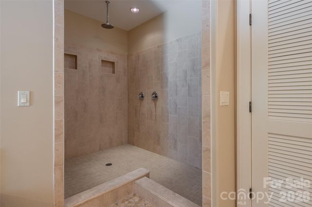 3999 Laurel Park Highway, Hendersonville, NC 28739