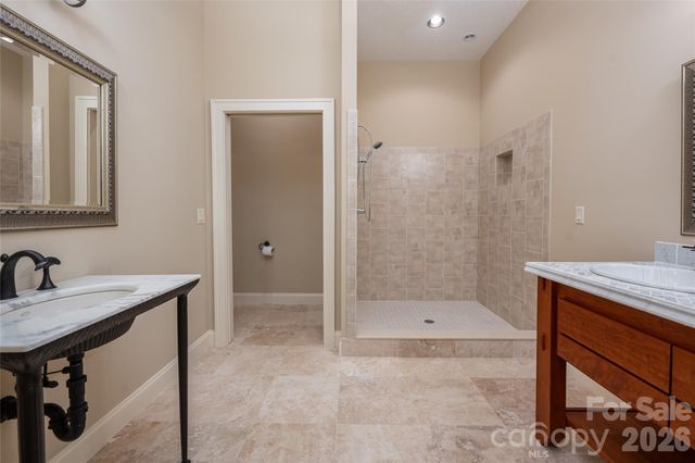 3999 Laurel Park Highway, Hendersonville, NC 28739