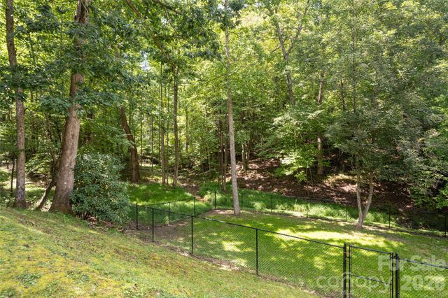 3999 Laurel Park Highway, Hendersonville, NC 28739