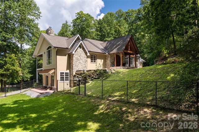 3999 Laurel Park Highway, Hendersonville, NC 28739
