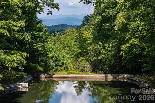 3999 Laurel Park Highway, Hendersonville, NC 28739