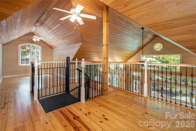 3999 Laurel Park Highway, Hendersonville, NC 28739