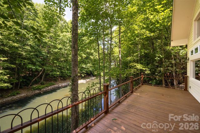 3999 Laurel Park Highway, Hendersonville, NC 28739