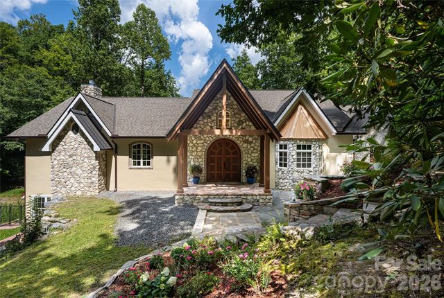 3999 Laurel Park Highway, Hendersonville, NC 28739