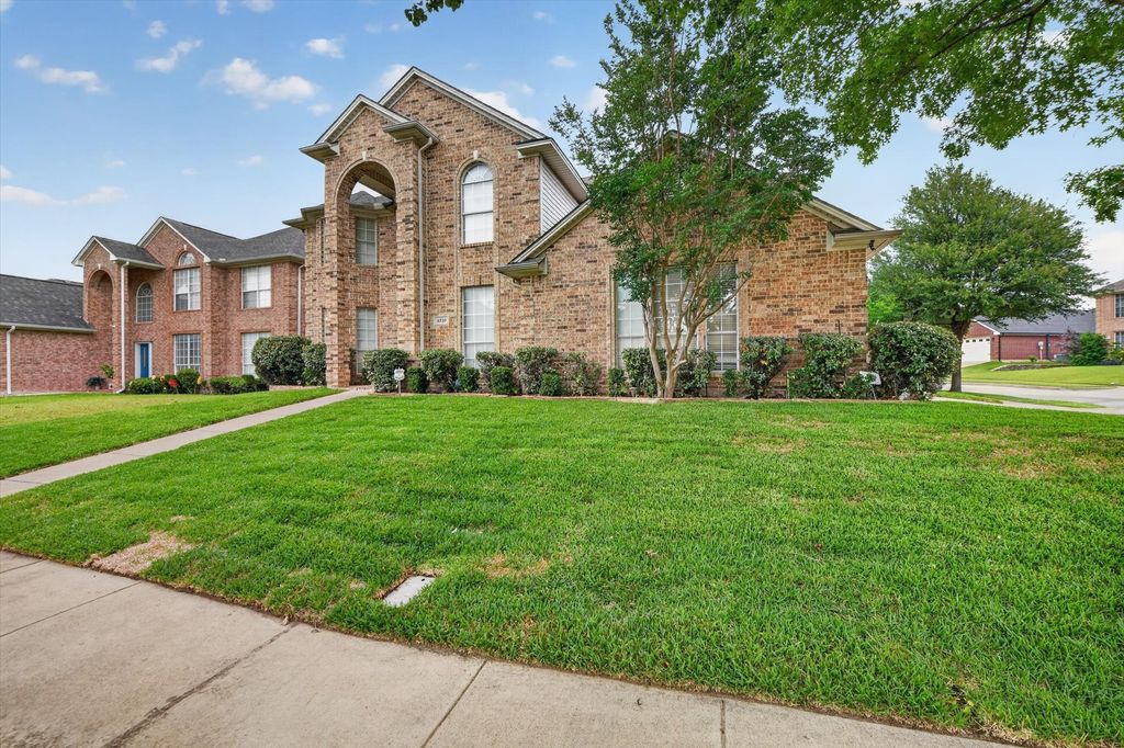 4737 Bristol Trace Trail, Fort Worth, TX 76244
