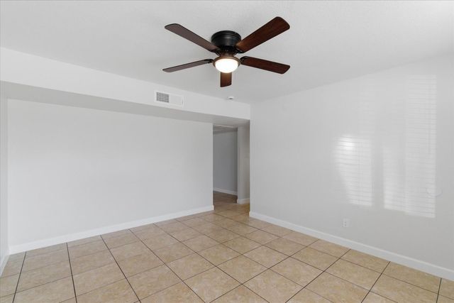 6622 W Peck Drive, Glendale, AZ 85301