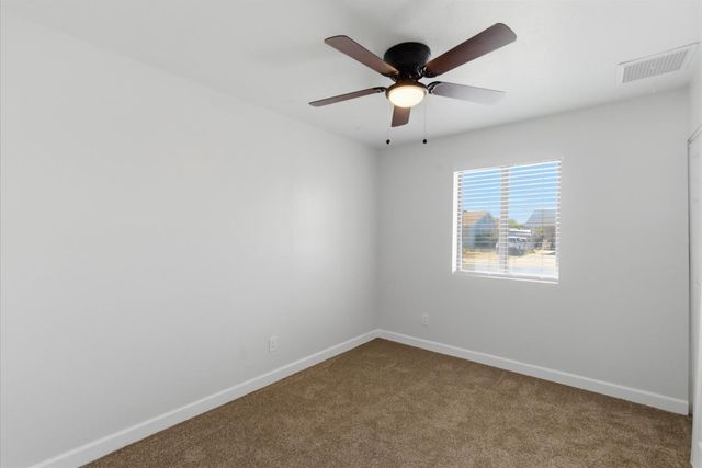 6622 W Peck Drive, Glendale, AZ 85301