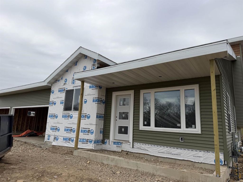 4040 Whistle Rock Circle, Deforest, WI 53532