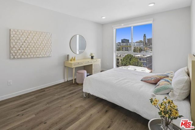 2783 Francis Avenue 609, Los Angeles, CA 90005