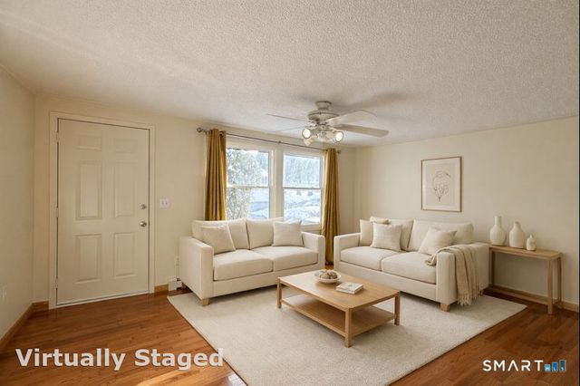 53 Farmstead Circle, Bloomfield, CT 06002