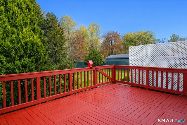 53 Farmstead Circle, Bloomfield, CT 06002