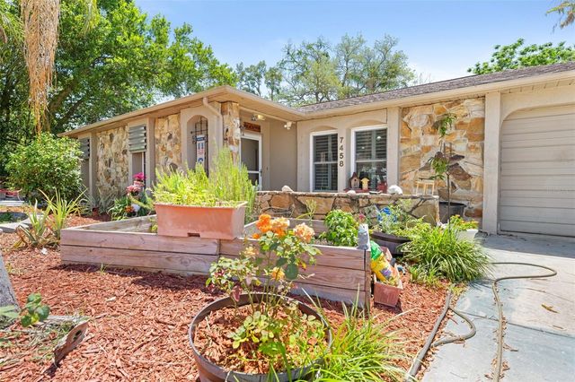 7458 GATES CIRCLE, Spring Hill, FL 34606