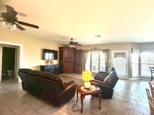 147 West 40th Street, Cut Off, LA 70345