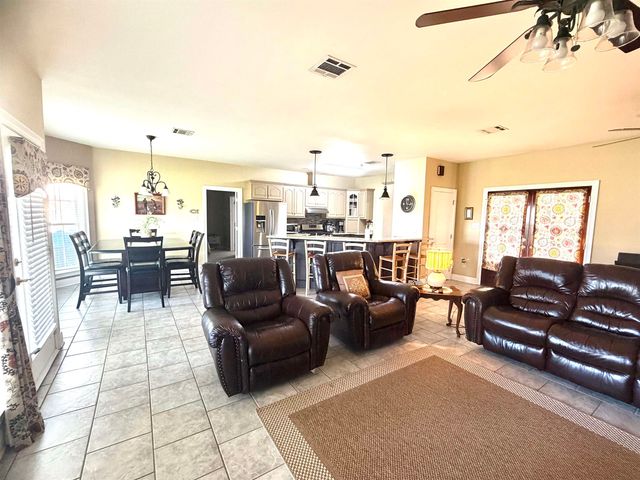 147 West 40th Street, Cut Off, LA 70345