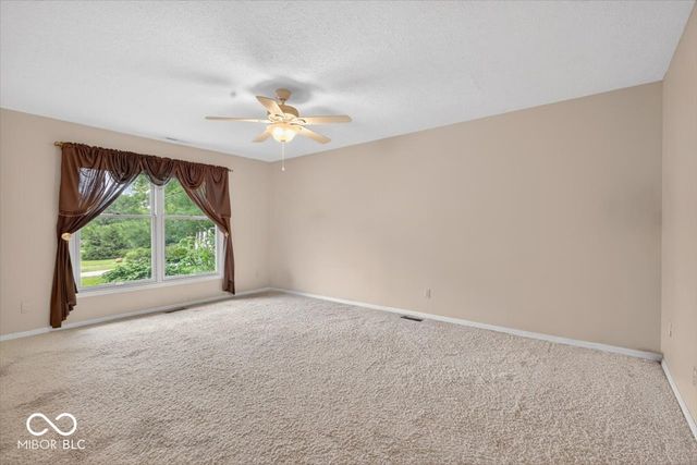 909 Cardinal Drive, Zionsville, IN 46077