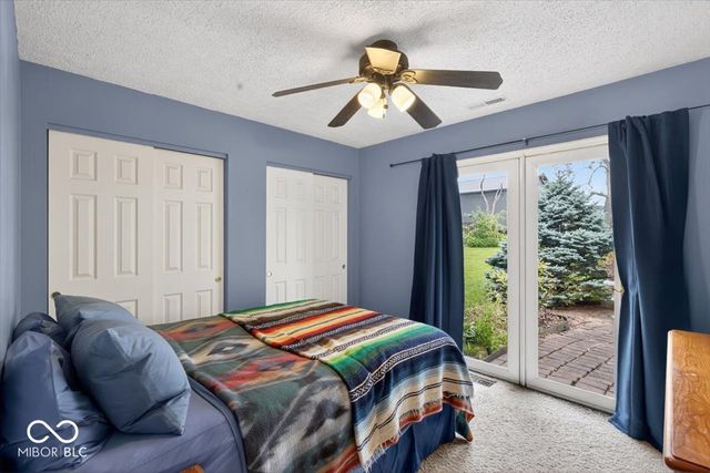 909 Cardinal Drive, Zionsville, IN 46077