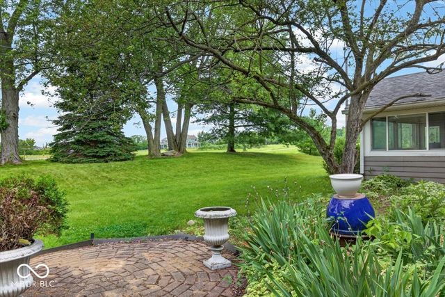 909 Cardinal Drive, Zionsville, IN 46077