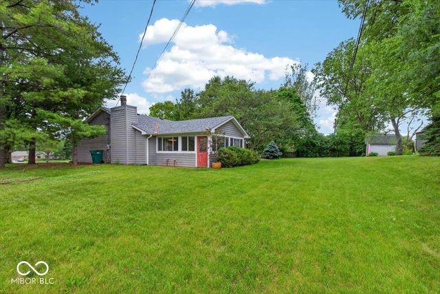 909 Cardinal Drive, Zionsville, IN 46077