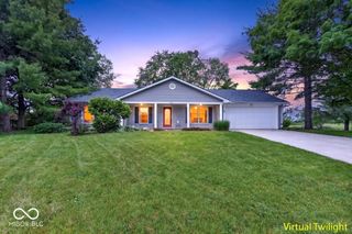 909 Cardinal Drive, Zionsville, IN 46077