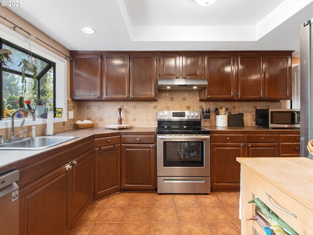 11790 Sw 90TH Ave, Portland, OR 97223