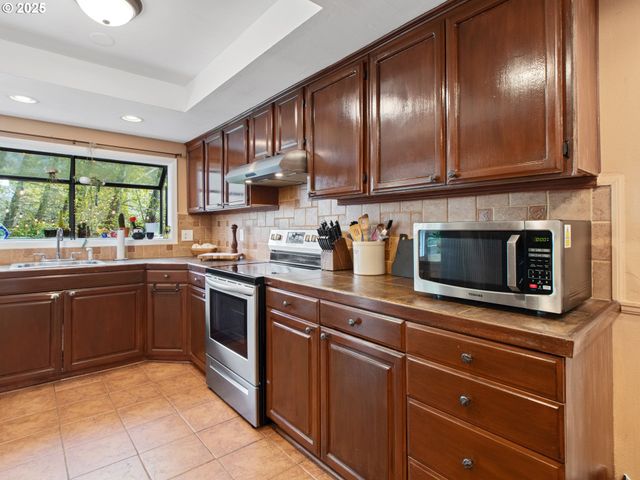 11790 Sw 90TH Ave, Portland, OR 97223