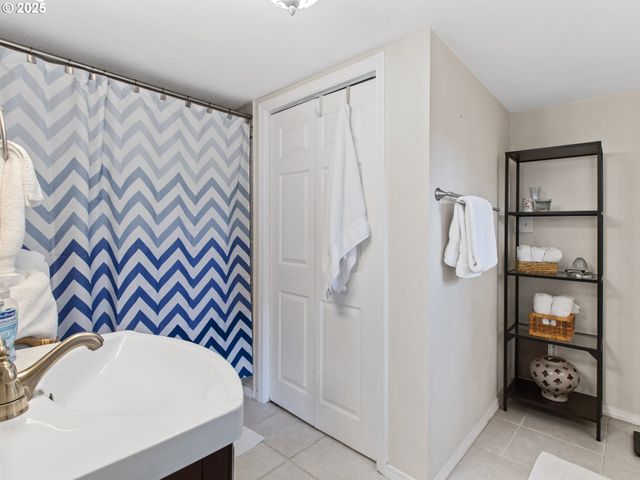 11790 Sw 90TH Ave, Portland, OR 97223