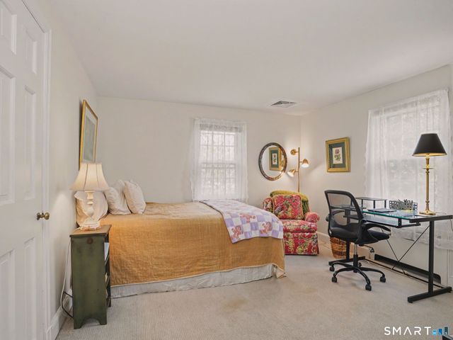 20 Chelsea Street, Fairfield, CT 06824