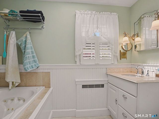 20 Chelsea Street, Fairfield, CT 06824