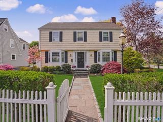 20 Chelsea Street, Fairfield, CT 06824