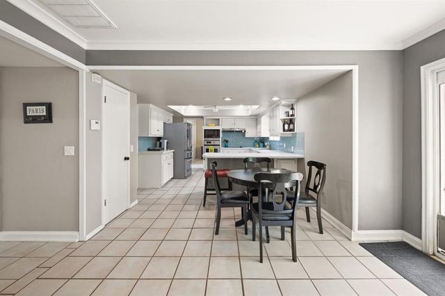 6004 Marlow Lane, Oklahoma City, OK 73132