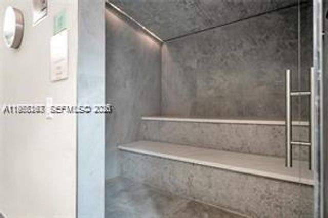 3029 NE 188th St 920, Aventura, FL 33180