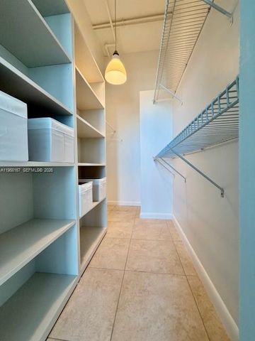 3029 NE 188th St 920, Aventura, FL 33180