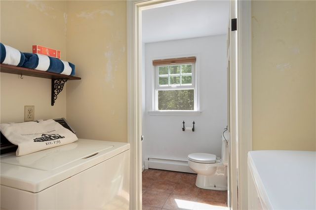 102 Edgewater Road, Narragansett, RI 02882