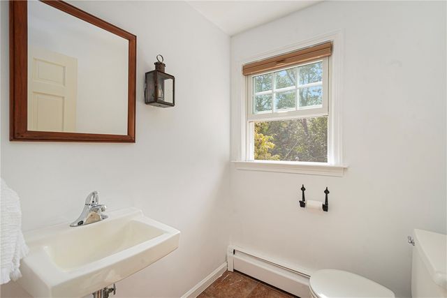 102 Edgewater Road, Narragansett, RI 02882