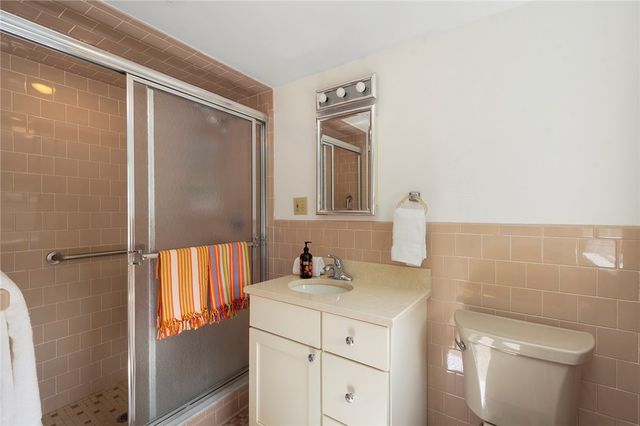 102 Edgewater Road, Narragansett, RI 02882