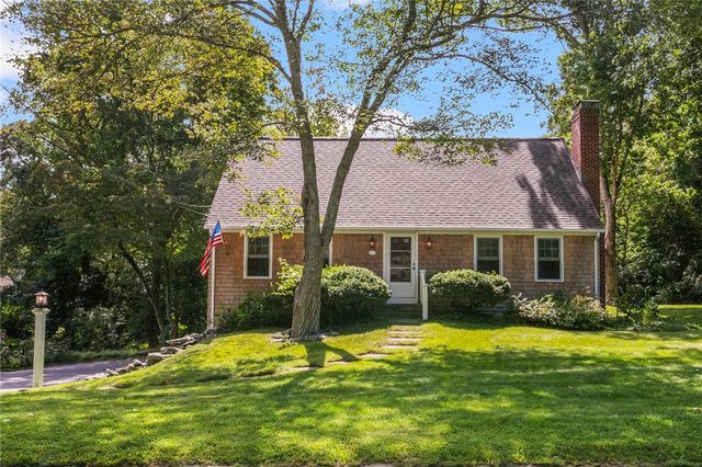 102 Edgewater Road, Narragansett, RI 02882