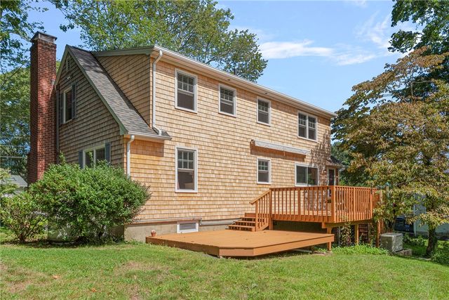 102 Edgewater Road, Narragansett, RI 02882