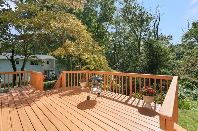 102 Edgewater Road, Narragansett, RI 02882