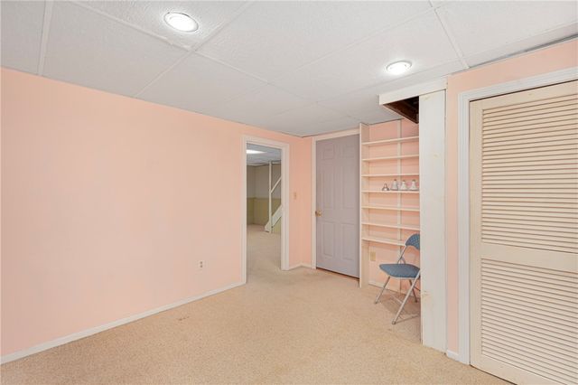 102 Edgewater Road, Narragansett, RI 02882