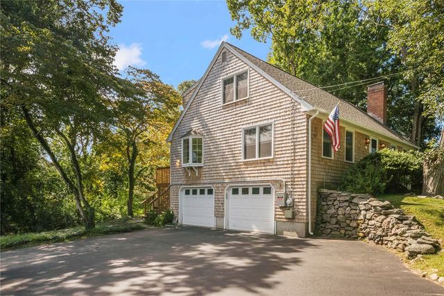 102 Edgewater Road, Narragansett, RI 02882