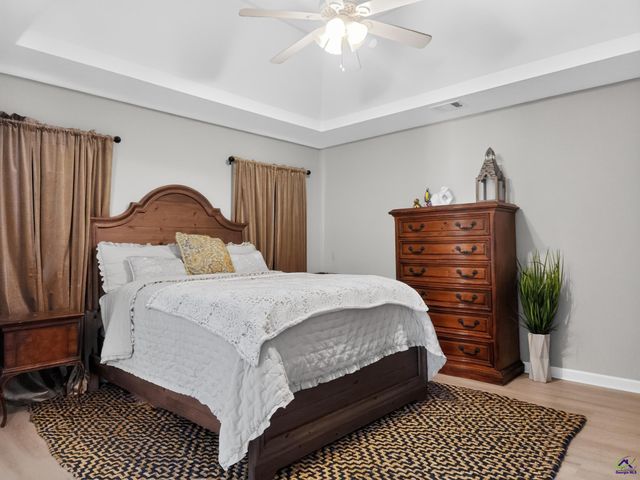 108 Langdon Ct, Bonaire, GA 31005