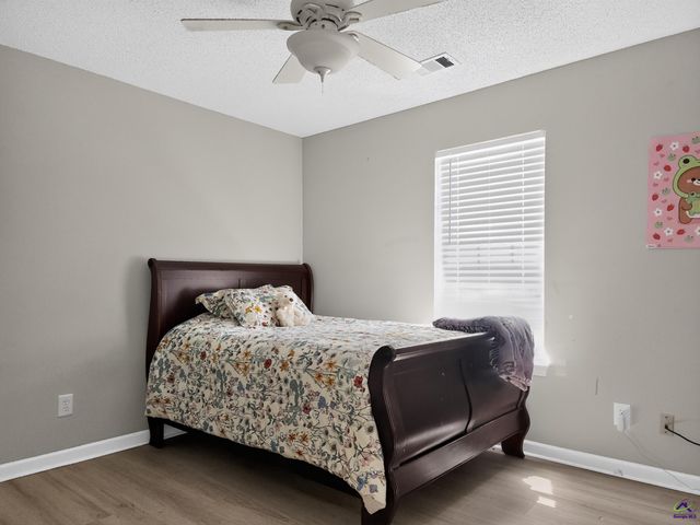 108 Langdon Ct, Bonaire, GA 31005