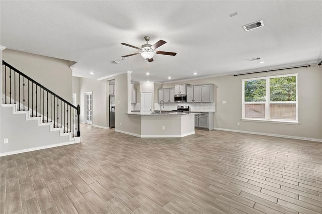 309 Lochvale Peak Court, Montgomery, TX 77316