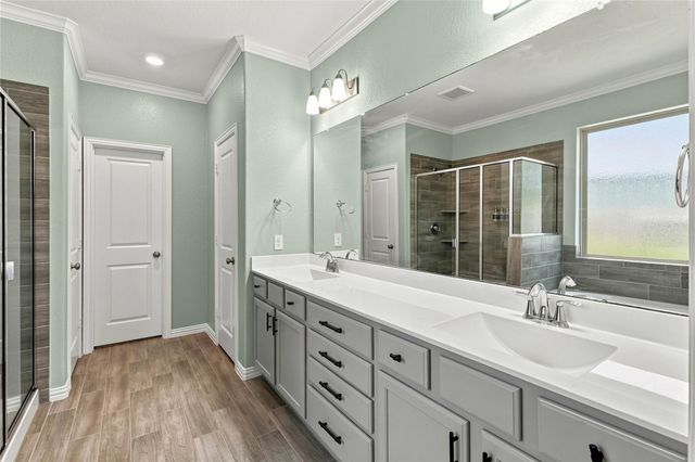 309 Lochvale Peak Court, Montgomery, TX 77316