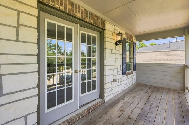 309 Lochvale Peak Court, Montgomery, TX 77316